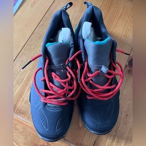 Shimano womens lace up and clip in bike shoe